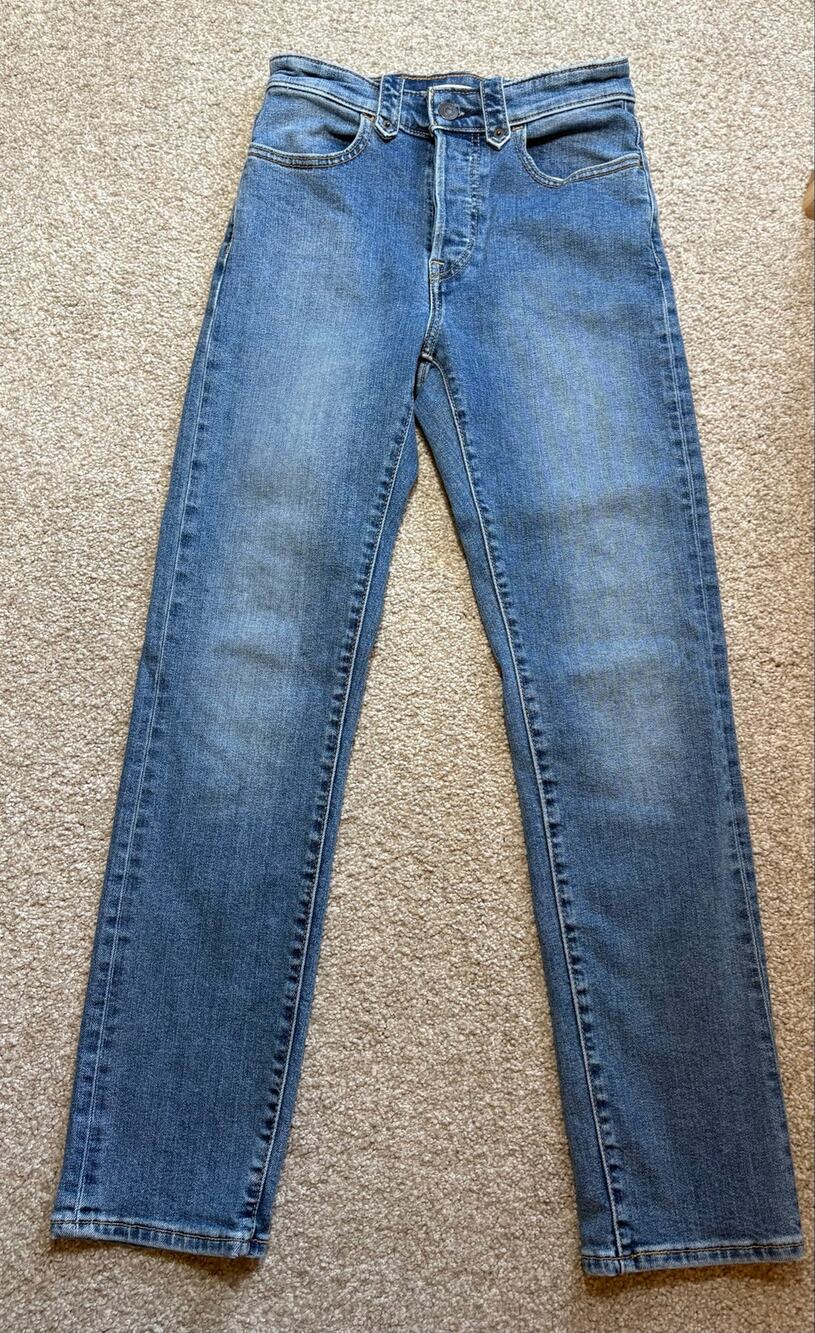 Vintage-Vibe Levi Strauss Medium Wash Wedgie Jeans Size 24